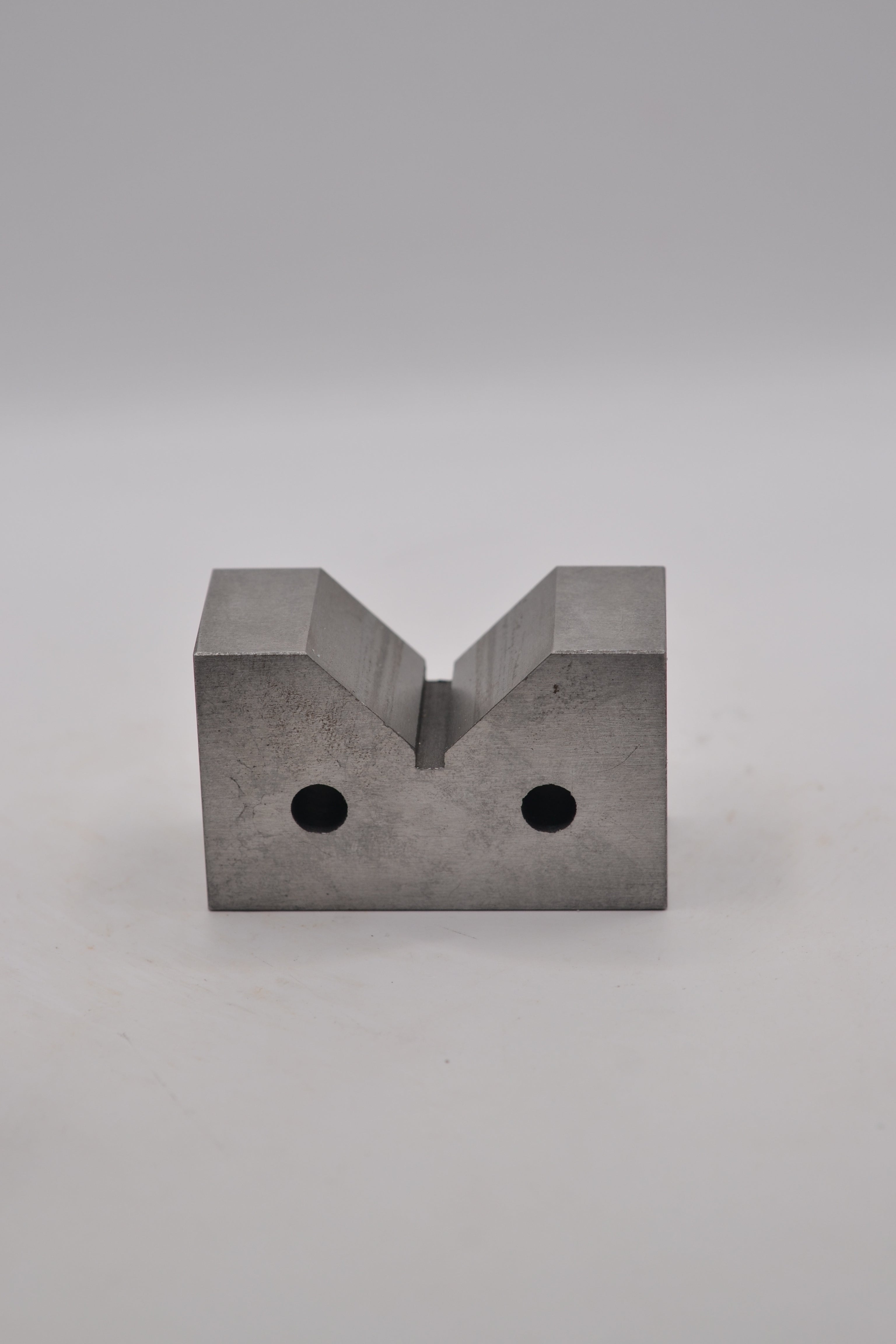 Front view of cast iron ring mandrel holder for holding round jewellery mandrels securely.