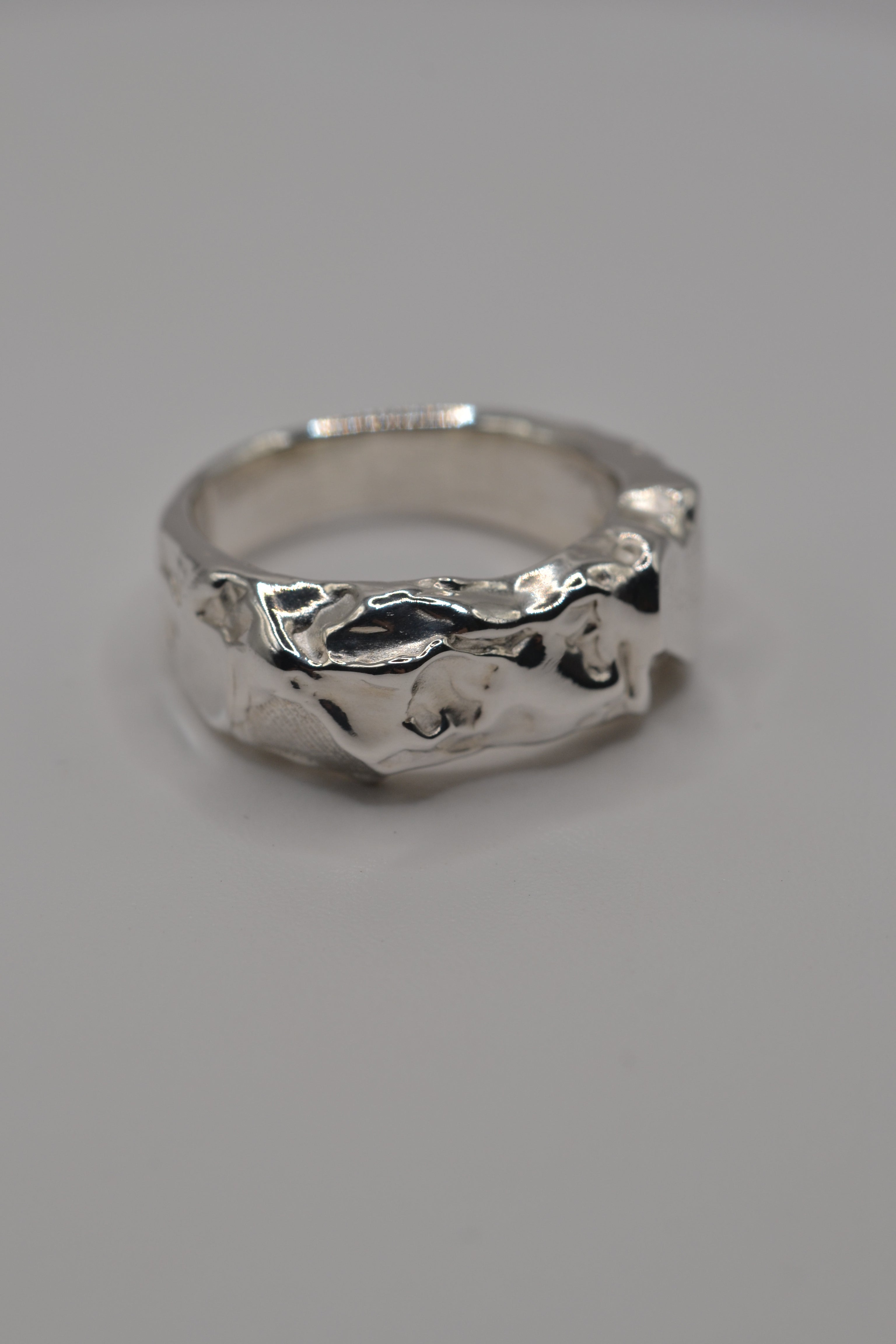 Organic handmade jewellery by metal bones