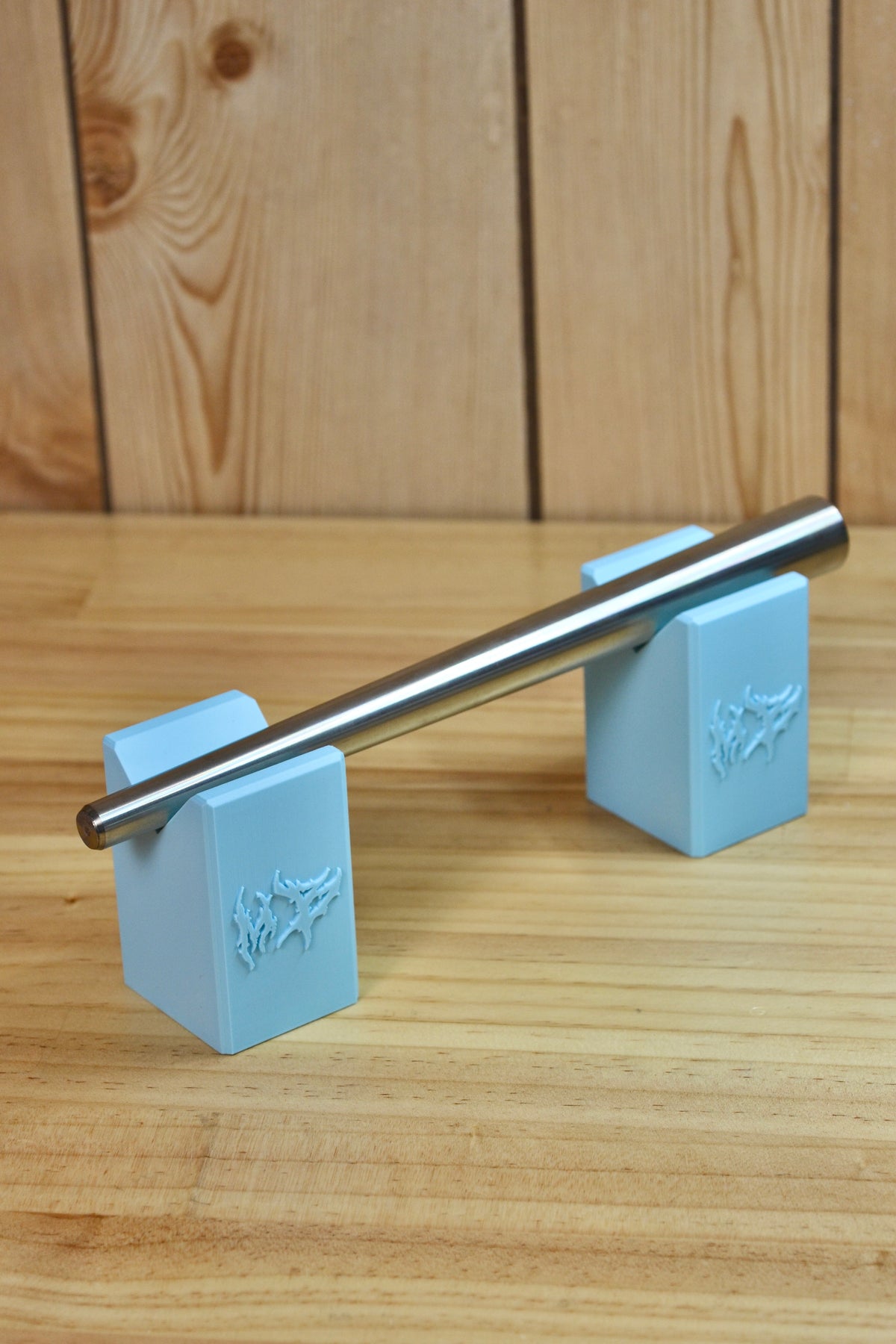 Ring mandrel holder for wax carving