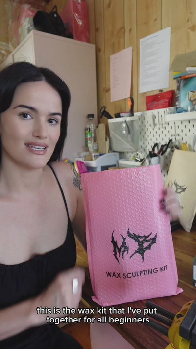 Video of Cassandra from Metal Bones Jewellery showing the tools inside the lost wax jewellery making starter kit.  Tools being unpacked and explained, including Ferris wax, files, mandrel, soldering iron, ring sizer, and cubic zirconias for beginners.